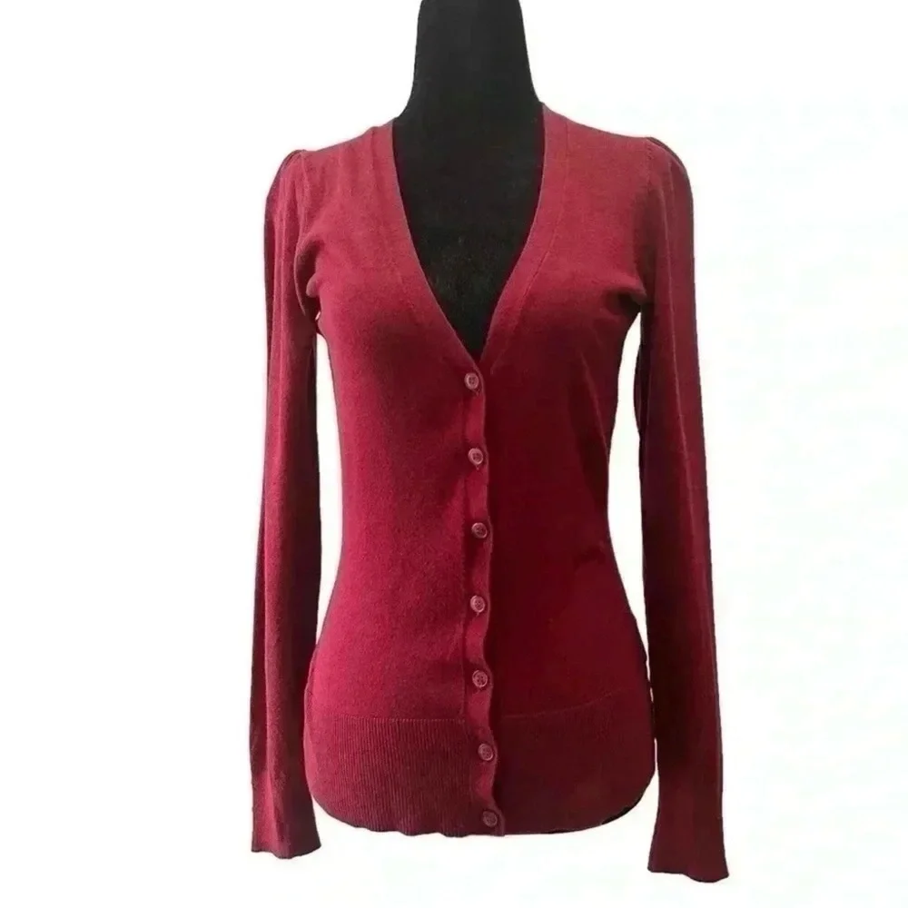 Ricki’s Burgundy Cardigan V Neck Button Front Fitted Size Small - Picture 2 of 16
